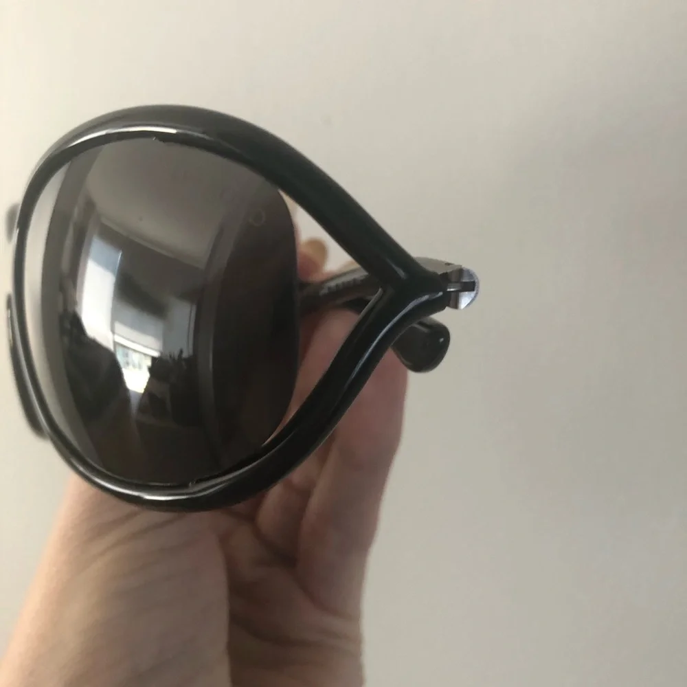 Tom Ford Women's Black Oversized Wrap Jennifer Sunglasses 🕶️